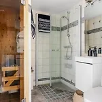 With Ski-inout And Hot Tub In Fagerasen *