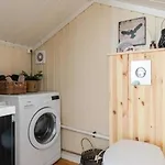 With Ski-inout And Hot Tub In Fagerasen Holiday home *