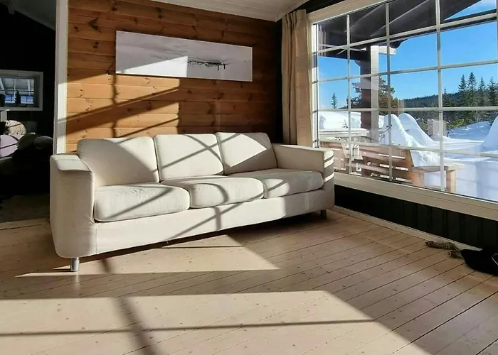 With Ski-inout And Hot Tub In Fagerasen Trysil